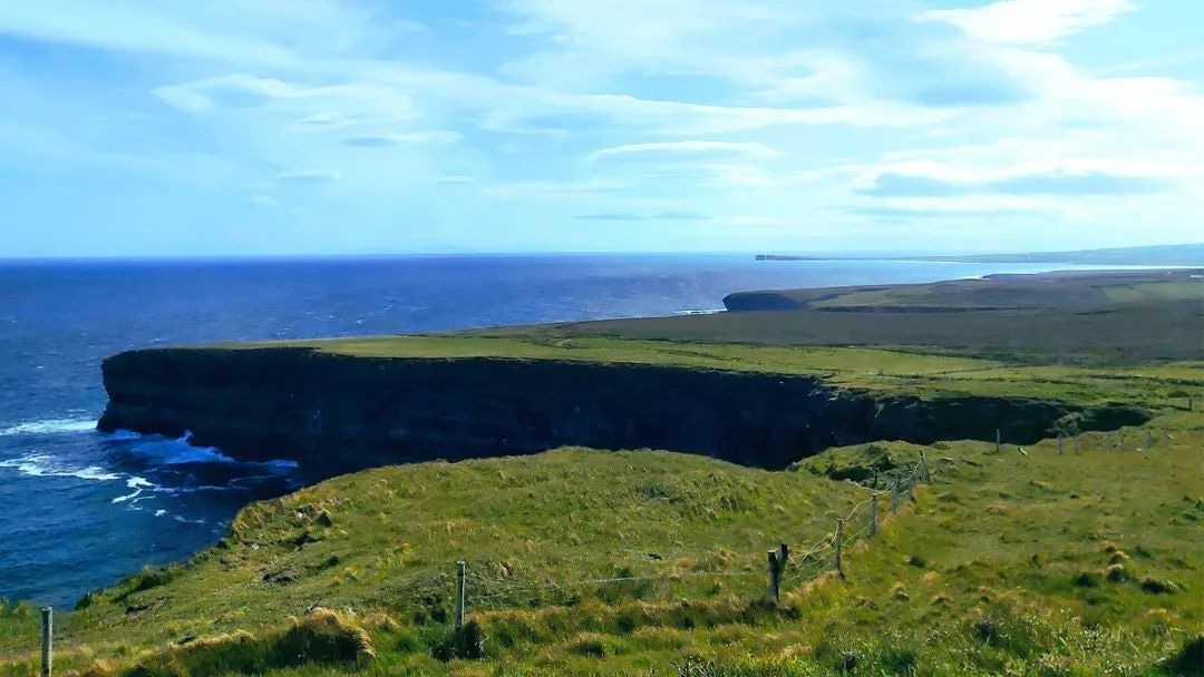 If you managed the #LondonMarathon2024 why not try your hand at Ireland’s most scenic race The Céide Coast Atlantic Run. Get in touch! 🔗 ceidecoasthalfmarathon.com #CéideCoastAtlanticRun #LondonMarathon