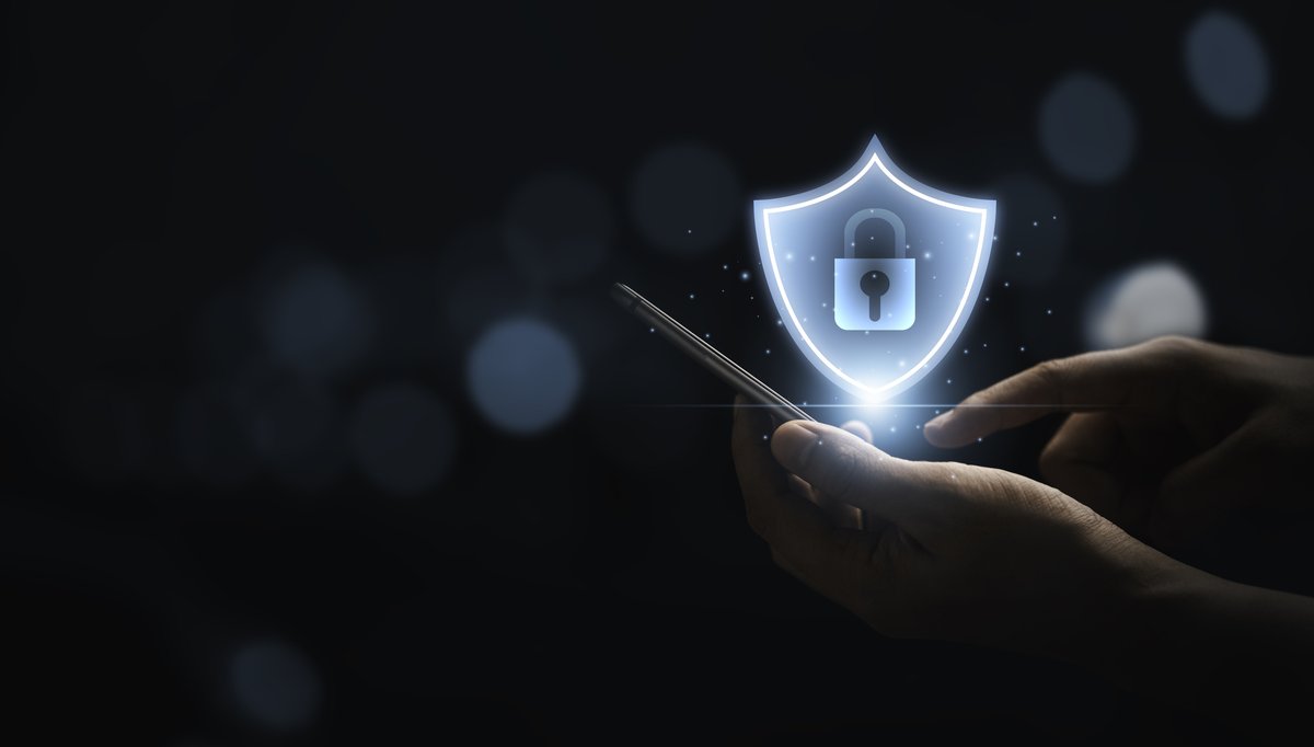 wimia's tweet image. Apple’s Lockdown Mode promises extra security. So you should definitely turn it on, right? Not necessarily - here’s why: bit.ly/49wswzW

#apple #lockdownmode #iphonelockdownmode