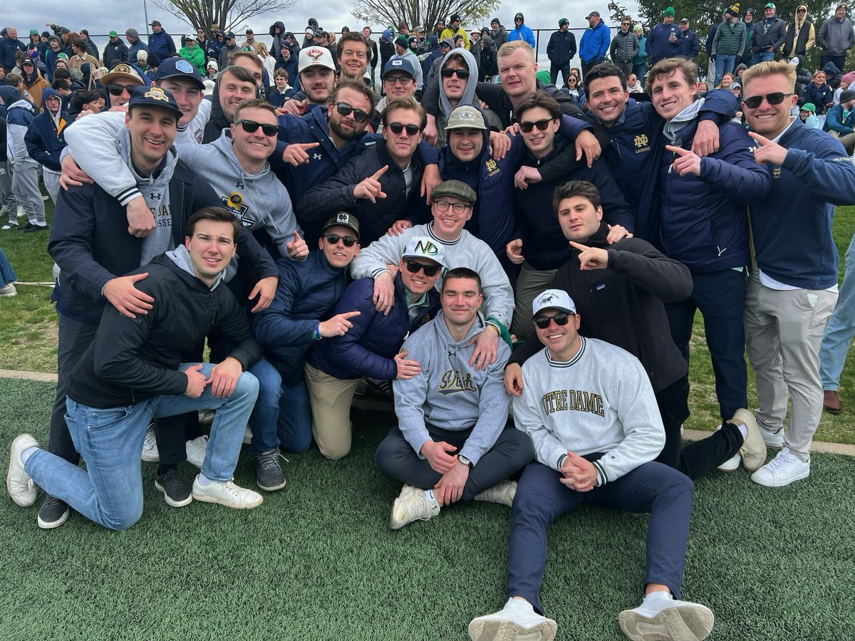 𝗙𝗮𝗺𝗶𝗹𝘆 Great to have these guys back in the Bend this weekend. #GoIrish☘️