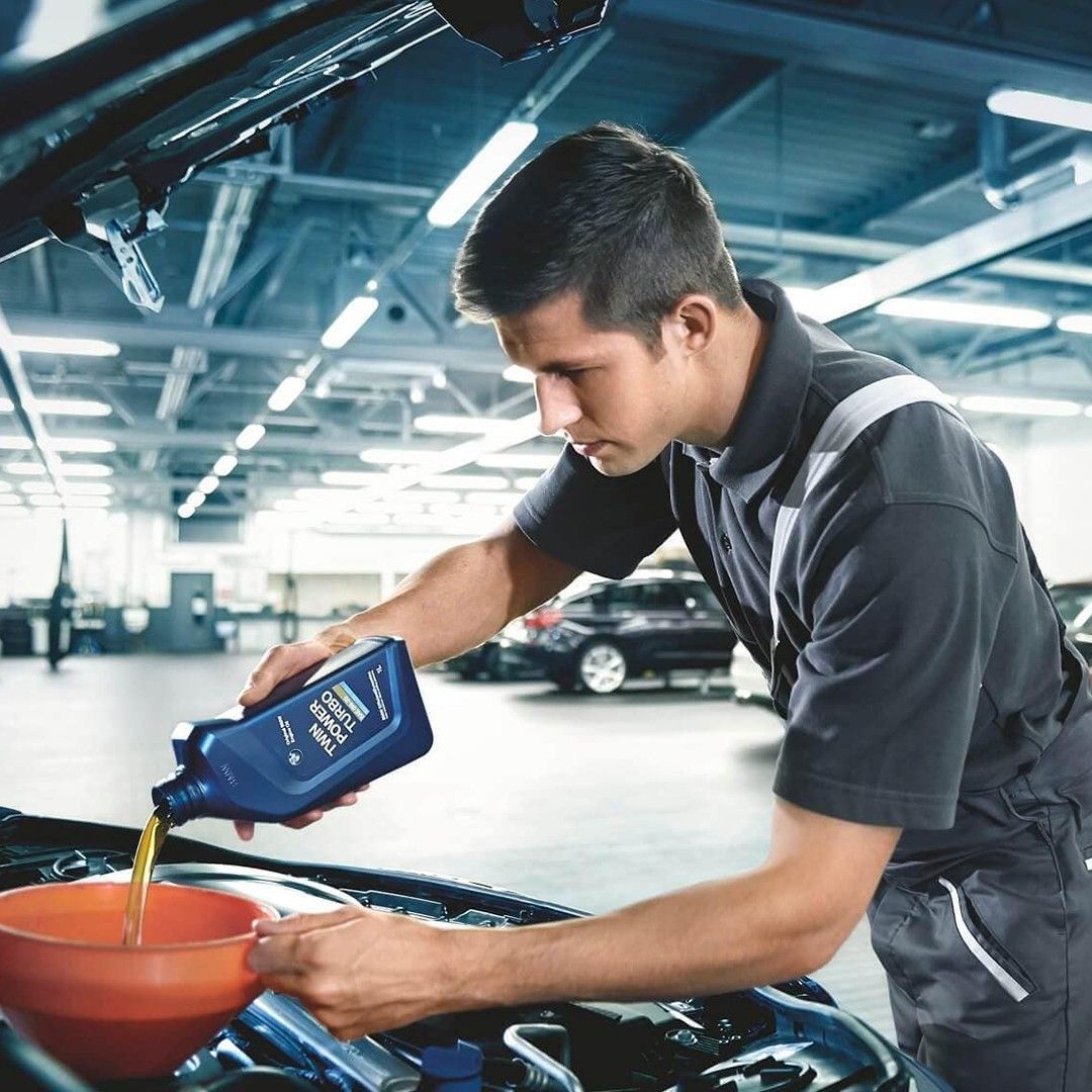 Our BMW Oil Service ensures full functionality and a long engine life thanks to the use of a Genuine BMW Oil Filter and Genuine BMW Oil. Time for your next service? Book online today: buff.ly/2mXg5vN #NorthShoreBMW #MosmanBMW #Chatswood #BMWService #BMWM #cars #auto