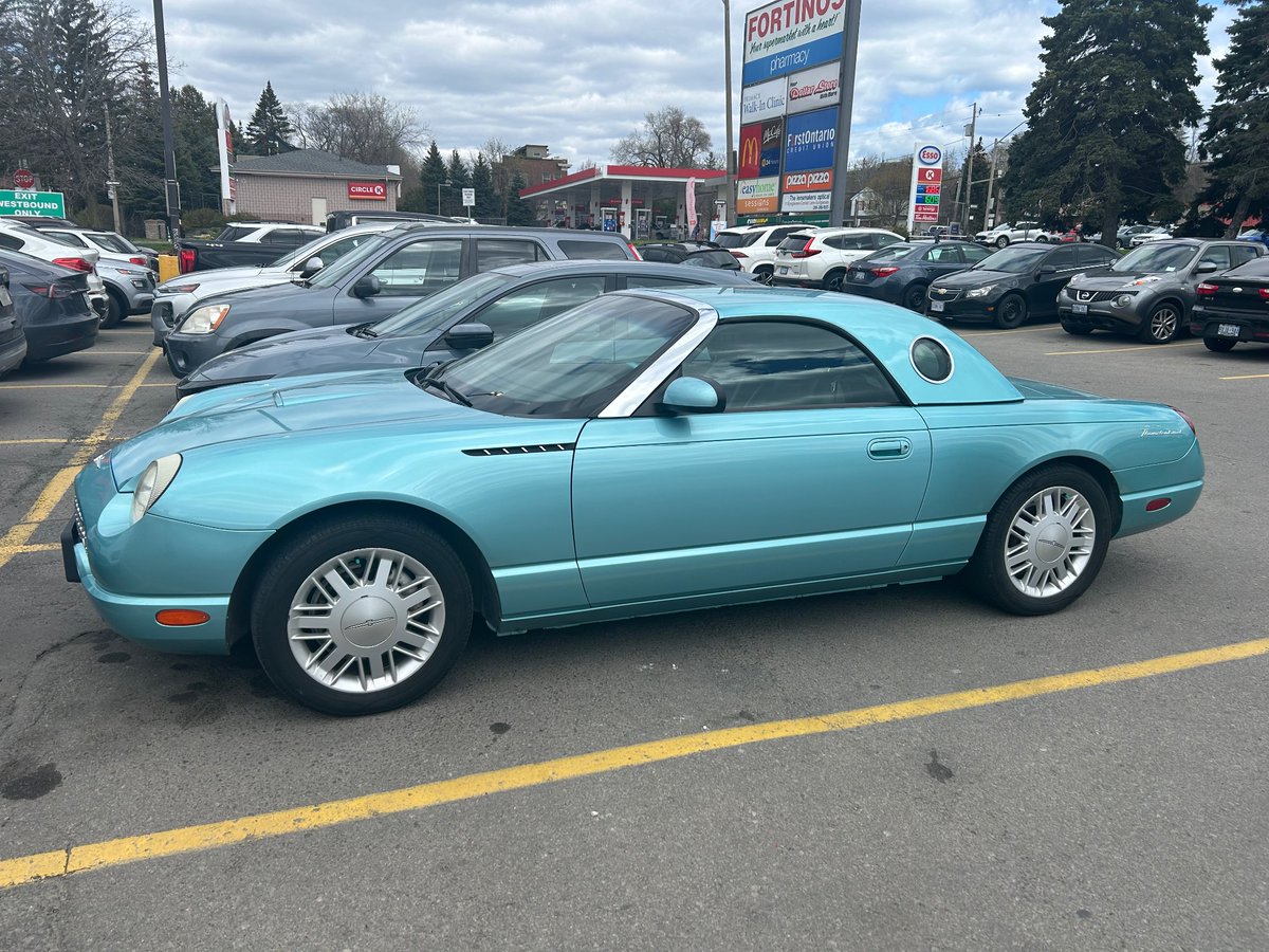 A very pretty car spotted today while we were picking up toilet paper! ❤️