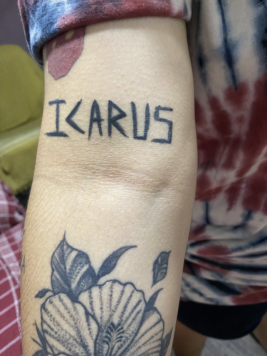 costinlaraofc's tweet image. yes.