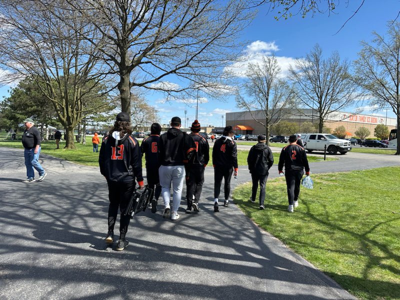 WhoWeBaseball's tweet image. The Tigers took a trip BGSU today to watch the @BGSU_Baseball take on @OhioBobcats at stellar field.  Back to work tomorrow at home at 5pm.  The Tigers battle @rhsgophers in a NWCC clash.  #jointhehunt @NBTigersAD @levigaz1