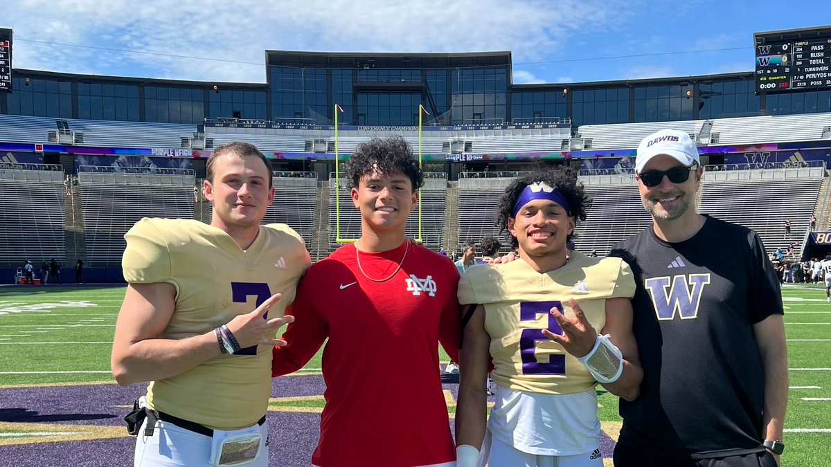 Washington QB commit @DashBeierly sat down with RealDawg to talk about his big weekend up in Washington--a very unique experience, indeed. And now he's going to start helping Fisch reel in some more top talent. realdawghuskies.com/washington-qb-…