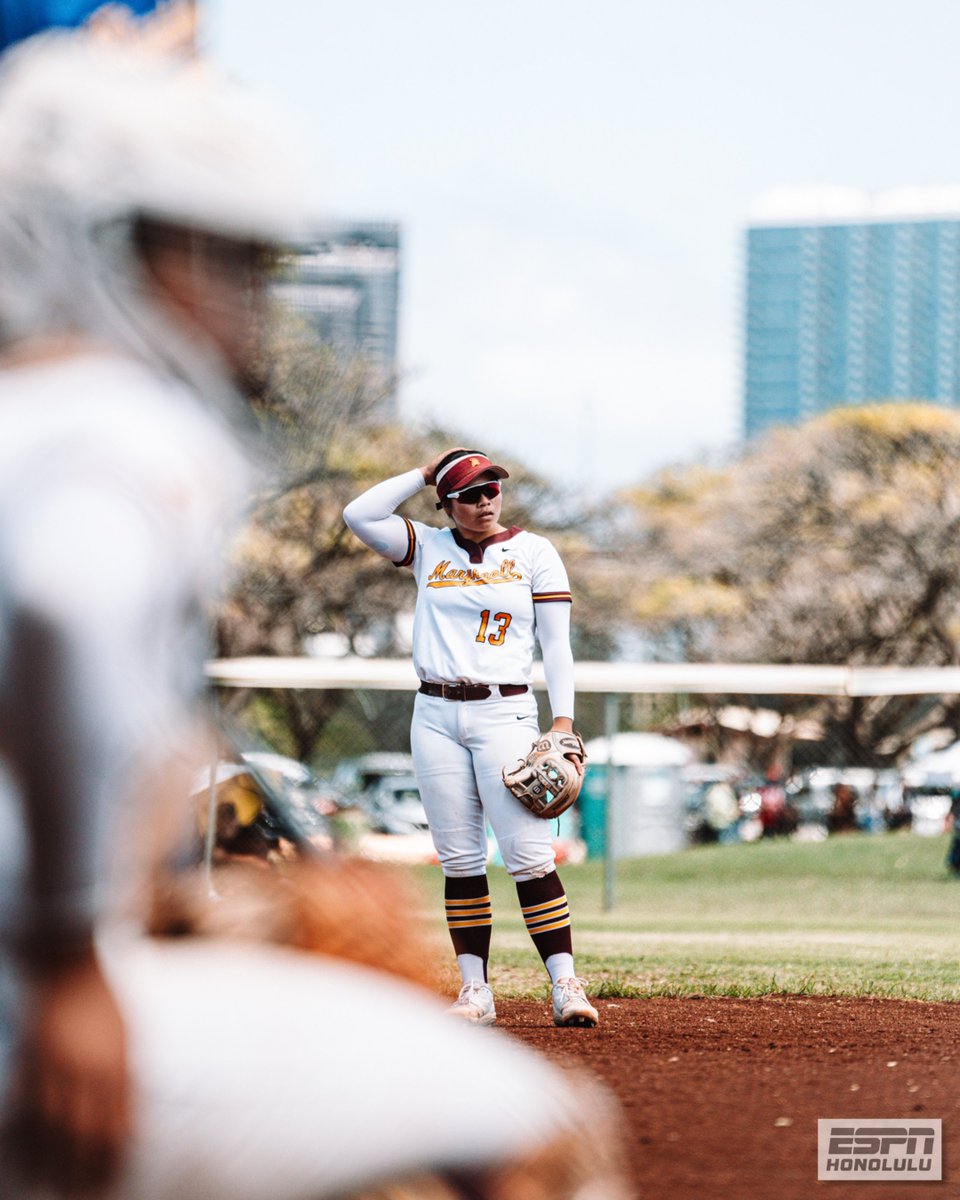 Maryknoll rallies to stun Punahou in a hard-fought 11 Inning Battle!

For full PHOTO GALLERY ➡️ espnhonolulu.com/2024/04/21/mar…

#ESPNHonolulu #HSSoftball #HawaiiSoftball