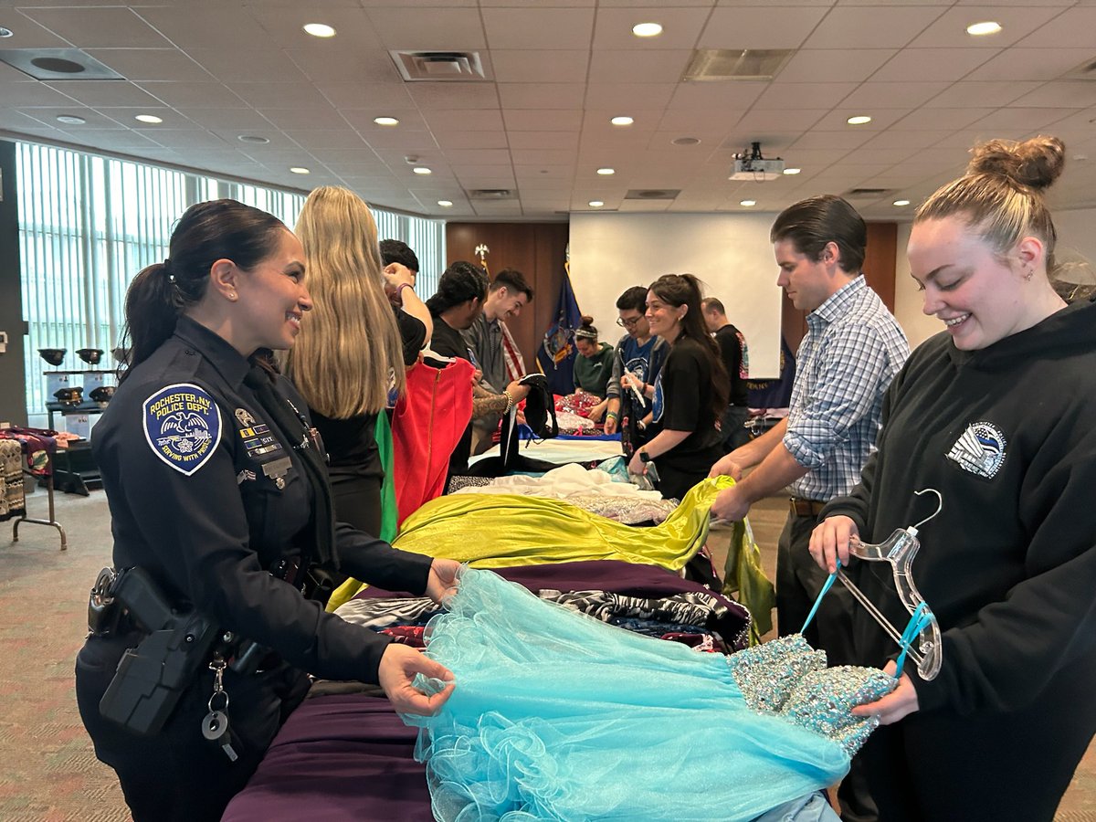 RecruitmentRpd's tweet photo. The Integrated Health & Workforce Development held a Prom dress drive this past weekend, over 100+ gowns were donated by members of our group & community in an effort to make prom special for every attendee! 👗👗👗👗
#joinrpd #workforcedevelopment #rochesterpolicedepartment https://t.co/SQcaYQfzEo