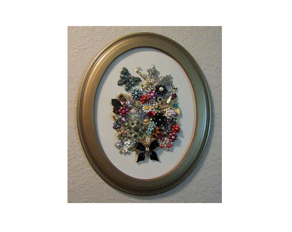 Framed Jewelry Art Bouquet With Butterfly And Bow #FramedJewelryArt #MothersDayGift #JewelryFlowerBouquet #Handcrafted #Unique #MomSisGift #ButterflyBrooch #HomeDecor bartlettpairart.com/product/framed… via @jimmiesart