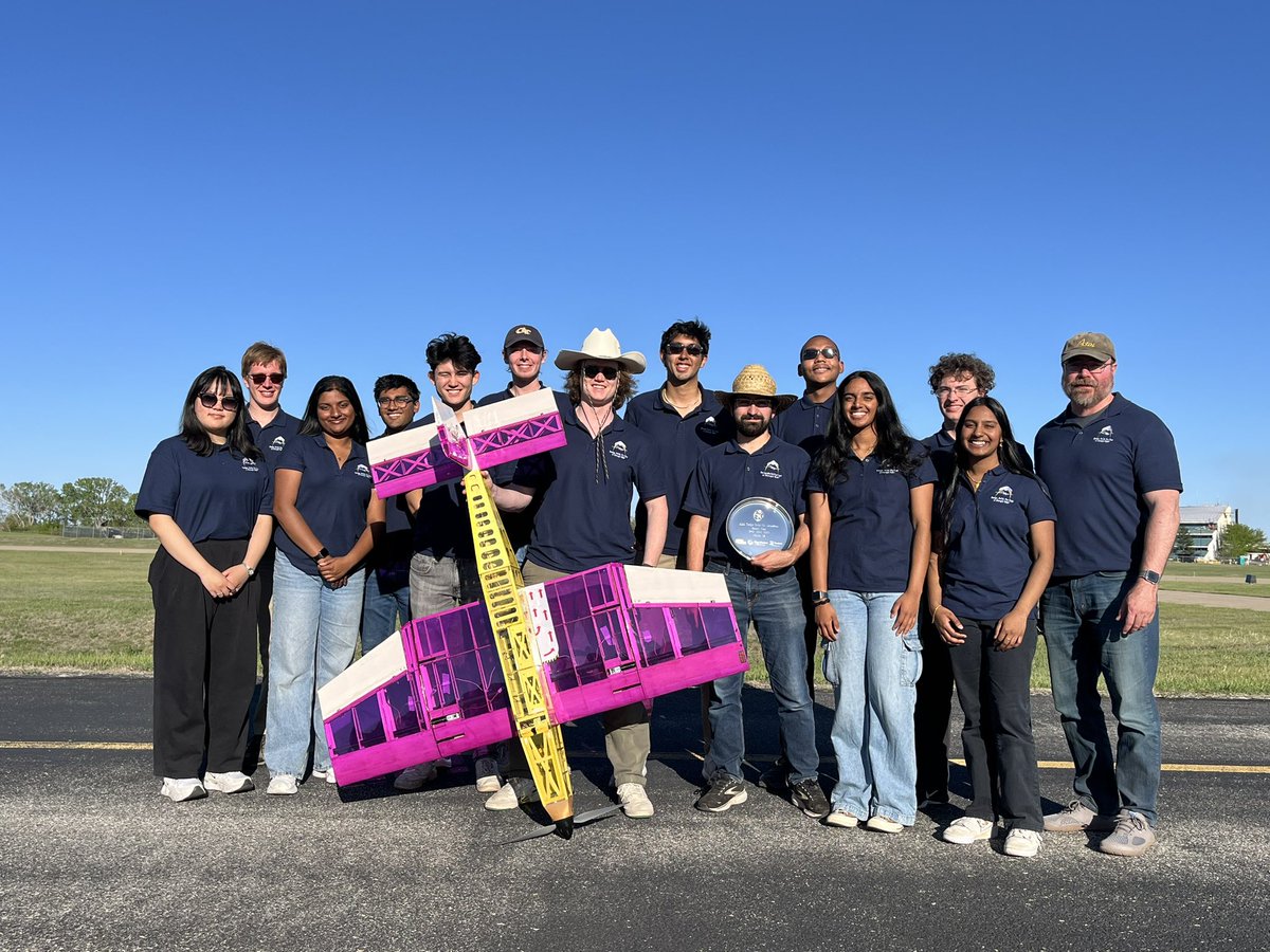 GT with the plane and plaque after @aiaadbf