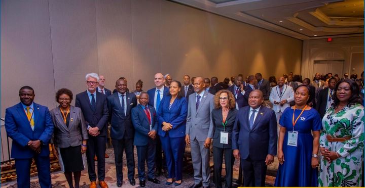 #SADC Executive Secretary @EliasMagosi on 17 April 2024 joined H.E. Filipe Jacinto Nyusi, President of Mozambique and partners in Natural Resource Management in calling for concrete and sustainable actions on the conservation of the Miombo Woodlands. sadc.int/latest-news/sa…