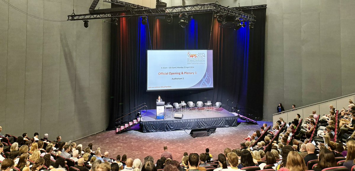 Very excited to be in Darwin for the Australian Pain Society 2024 conference. Today I’m speaking alongside brilliant colleagues @jpcaneiro and @jen_norton1 in a symposium on ‘upskilling’ re: the complexity of pain. #AusPainSoc