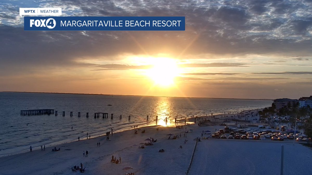 Beautiful sunset tonight on FMB! What does it look like where you are? #FLwx #SWFL