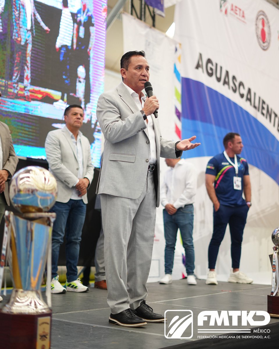 El presidente de la #FMTKD, Raymundo González, estuvo presente en la Copa Jidokwan en Aguascalientes y firmó un compromiso con el director del Instituto del Deporte del Estado de Aguascalientes, Arturo Fernández, para realizar en septiembre el Festival Mexicano de #Taekwondo