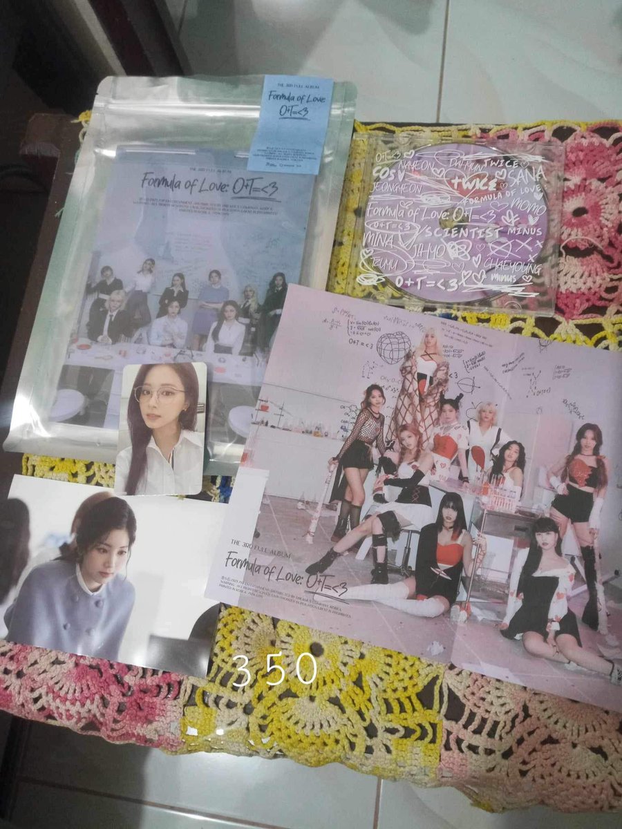 zhyocart's tweet photo. @cappudej here are some unsealed albums that i am reselling! https://t.co/cPi7BcXekF