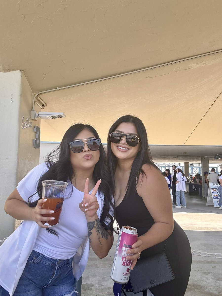 Nicholeburrito's tweet photo. I may be buzzed but when I tell you this my personnnn  😭🥰❤️ since 2012 🤍 https://t.co/MHQcAvTeRb