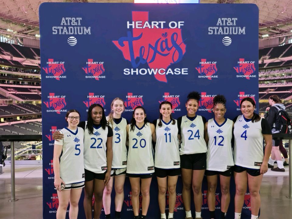 iD3ntity29's tweet photo. Talk about a group that is exciting to watch. 4-0 at the Heart of Texas this weekend! Got looks and now we get back to it. Coaches, thank you for watching! #OnlyUp💙🩷 #JustUsAces🩷💙 https://t.co/yaadYZYeEG