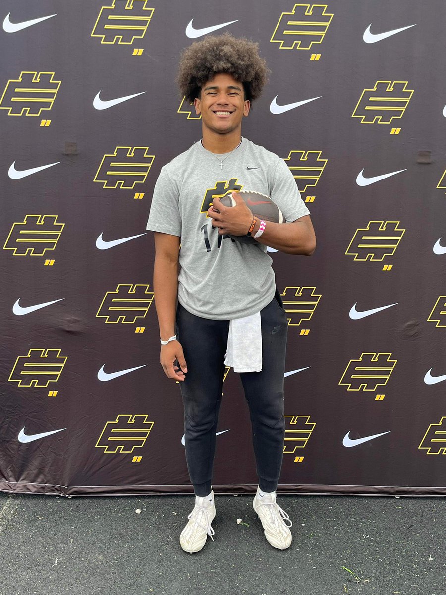 Early reports from @Elite11 is @QB1_kayden shined in the testing portion of the camp. Running a very fast 40 in tough conditions. Also did very well in throwing portion standing out among the underclassmen at the event. @BradMaendler @AllenTrieu #StandOnBu3iness #GoTigers!🐅
