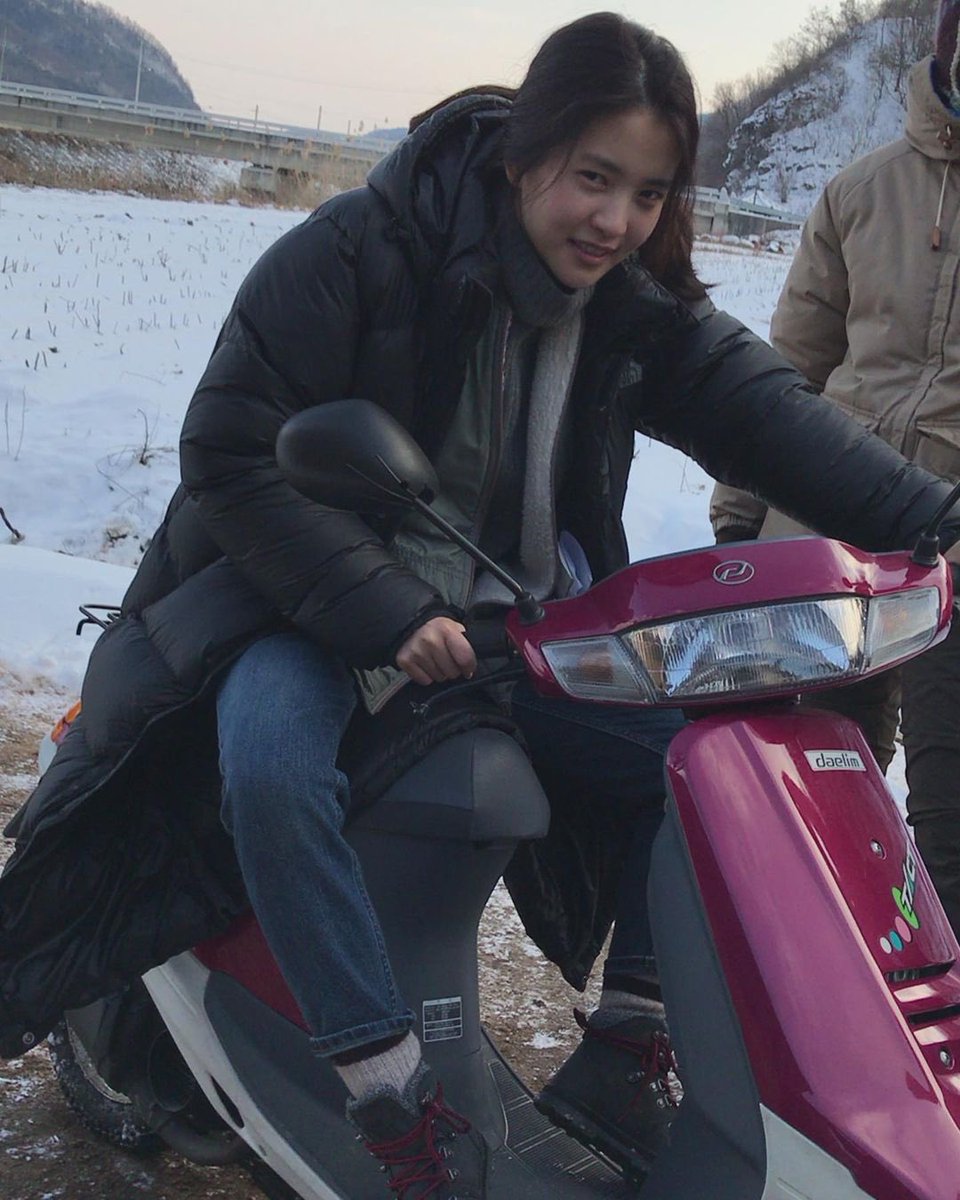 taerizm424's tweet photo. 아 혜원이 뉴짤이라니ㅠㅠㅠㅠ뭐야 이 햇살같은 https://t.co/I0RCKtDwD4
