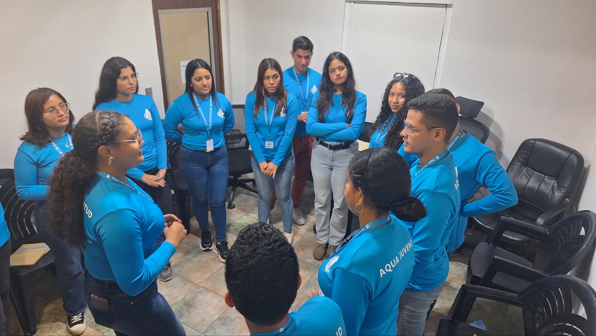 AquaJuventud's tweet photo. 💧📚Módulo II: Habilidades blandas y voluntariado, más liderazgo comunicativo. 

 #AquaJuventud 
 #DesarrolloSostenible
#Transparencia 
#WASH 
#Agua 
#AguaySaneamiento https://t.co/c5WXCWnuLe
