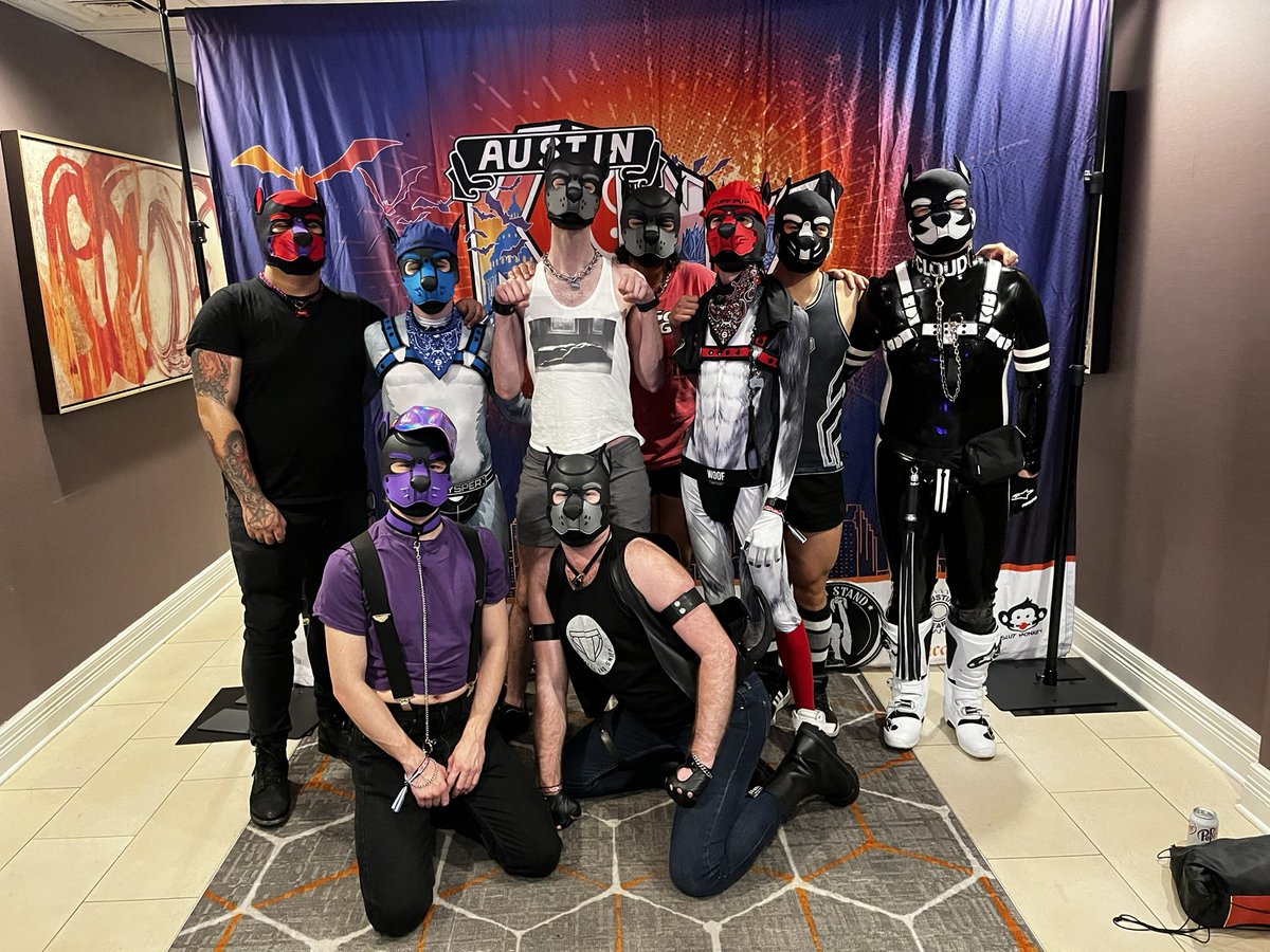 puppyAzule's tweet photo. absolutely one of the best weekends ever. so very happy i got to do it with the friends i love and even make some new friends along the way
β¨πβ¨
#akw24 #austinkinkweekend https://t.co/xOUfysMtwP