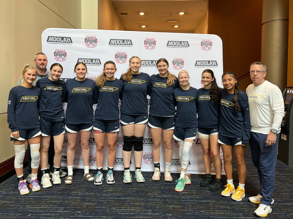 These girls went 4-1 this weekend at the first Live event. Lots of college coaches watching, asking about our girls and our first offer as a group! Just the beginning for an amazing group of young ladies and families!!