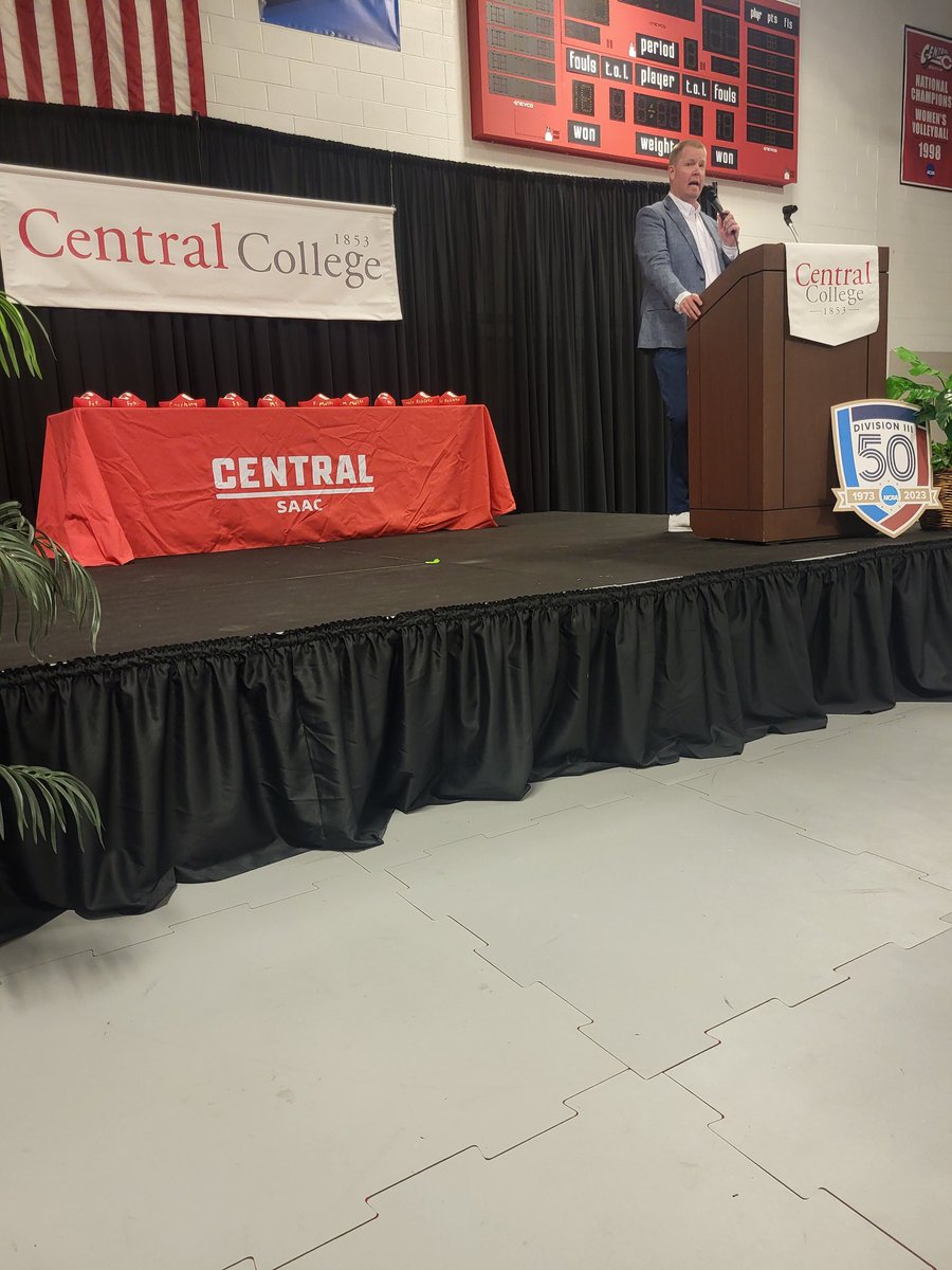 DutchSAAC's tweet image. The #dutchies have started with our MC @VoiceoftheDutch !