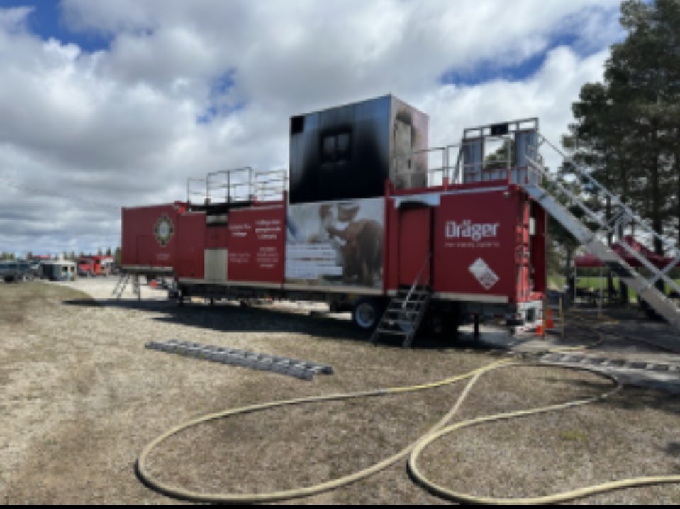 FireChief1201's tweet photo. Four members from station 12 spent the weekend participating in Bruce County Mutual Aid Associations annual county school. KFES is fortunate to have such fantastic hands on training available in Bruce County. Thank you for everyone’s hard work in making this possible! https://t.co/GA5JJ84Imt
