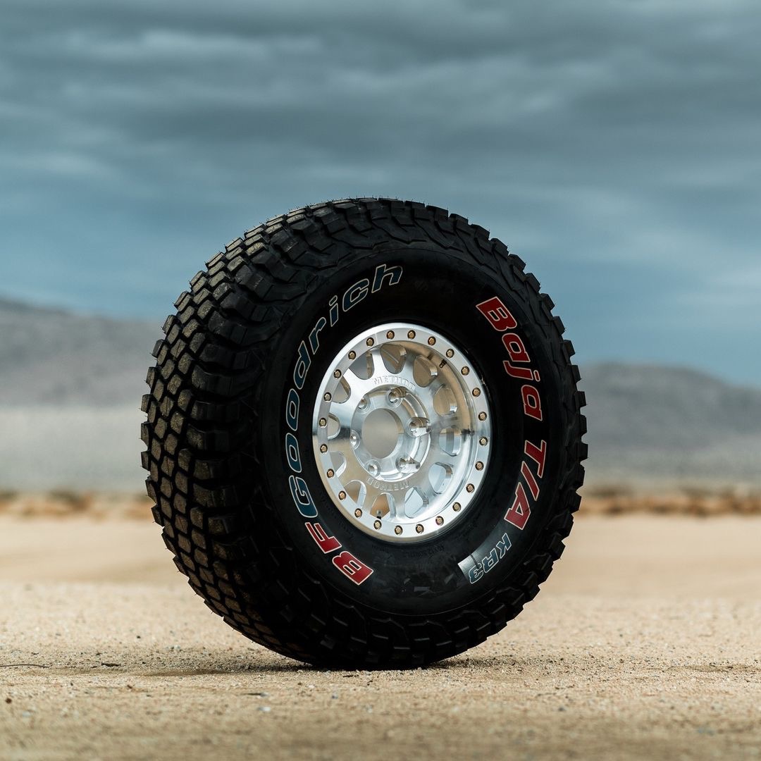 A race winning combo 🏁 #201⁠
⁠
⁠
#MethodRaceWheels #MRW #Method #OffroadWheels #Wheels #Offroad #LighterStrongerFaster #Powersports #Motorsports #Racing #DesertRacing #TT #TrophyTruck