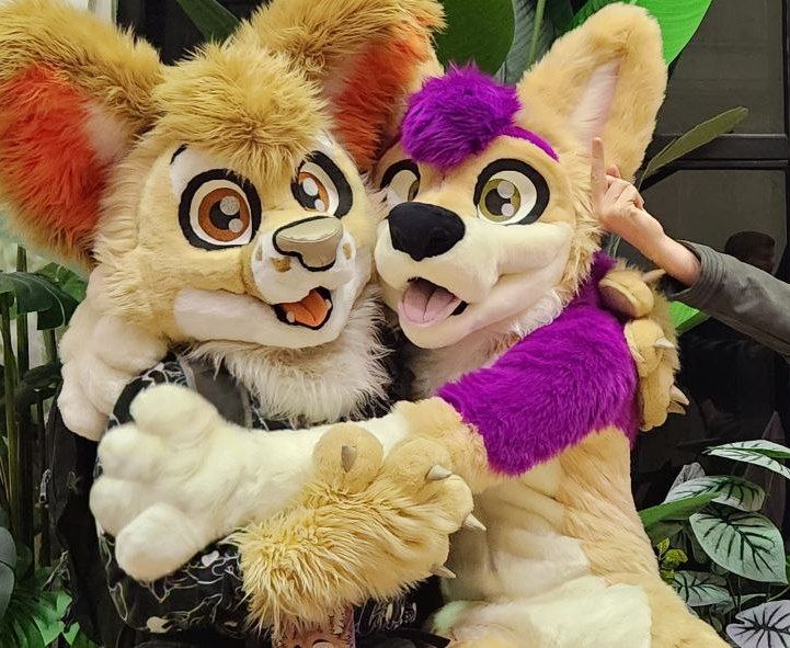 FurDU = FurDONE.
Guess which one I am.