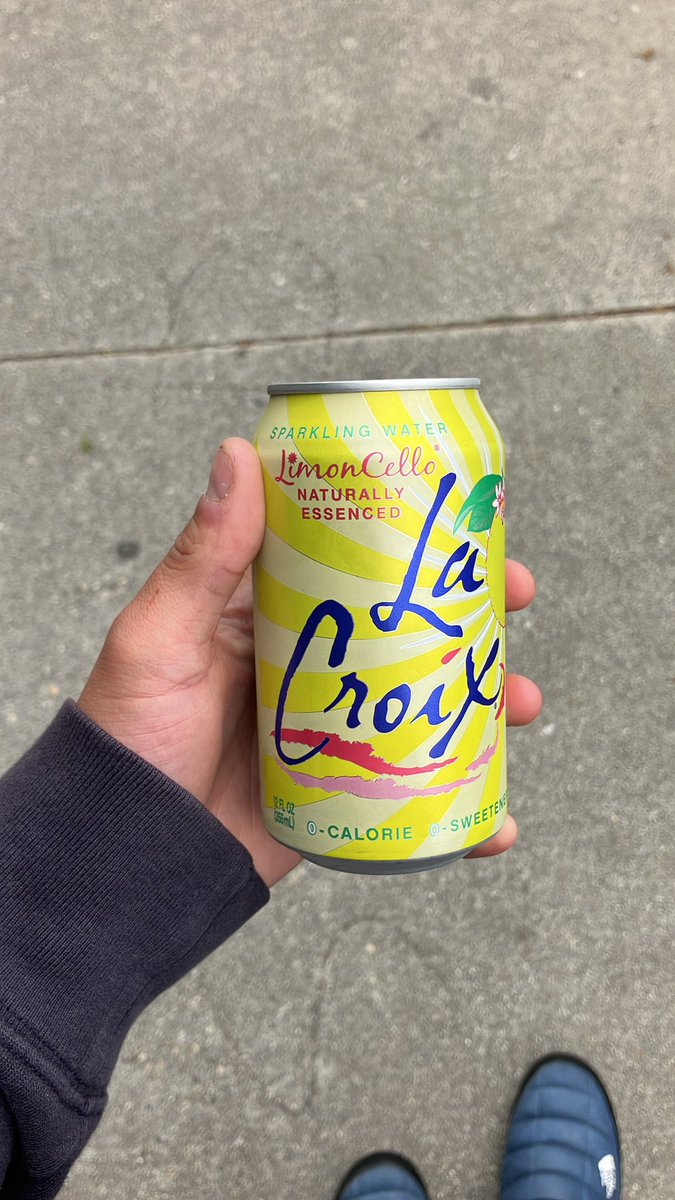 latterdaze1's tweet photo. There cannot be a more aesthetic can https://t.co/sopLzJtZud
