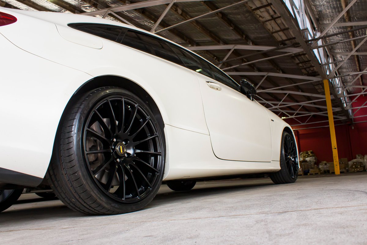 Mercedes E400 2017  🖤🖤

Simmons MS1 
Full Satin Black
20 x 8.5 ET40
20 x 10 ET45

Goodyear Eagle F1 Asymmetric 5 (Runflat)
245/35R20
275/30R20

#mercedese400 #mercedesgram #e400 #mercedesamg #mercedesmoment #instamercedes #goodyeartyres  #newarrivals #tempetyres