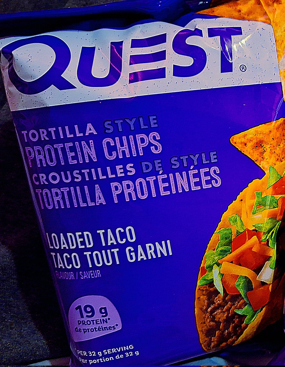 #supper This was my Nacho Supper made with these protein chips. -Quest Chips, Three Cheese Blend, Bacon, Chicken Breast, Taco Seasoning & Salsa (cooked into the meat) & Sour Cream.🤤 *I need a special diet with a lot less carbs. What did you eat last? 🤔