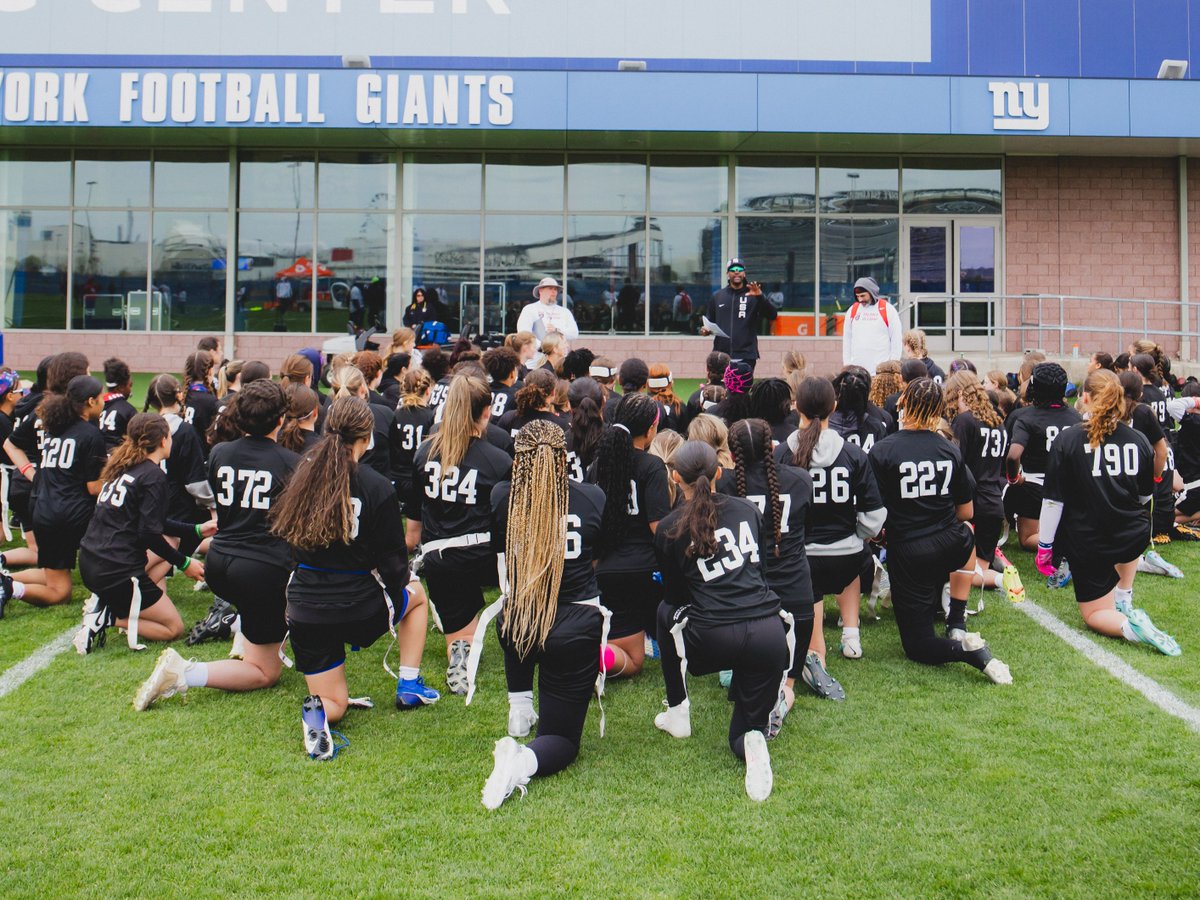 These girls came to play today 👀 That’s a wrap on our East Coast Talent ID Camp with the @Giants! 🗽 You can sign up for a Talent ID Camp near you at the link below ⤵️ 🔗 usafootball.com/talent-id-camp #USAFBTalentID #FlagFootball | @GiantsCRDept