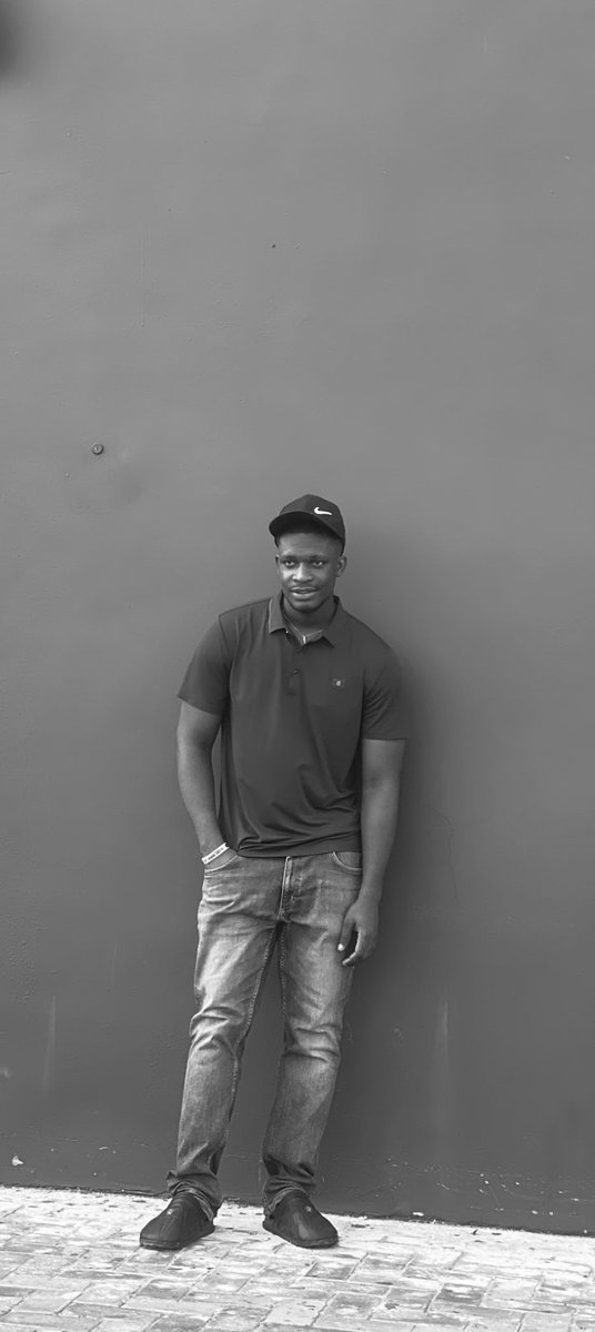 Soloreeky_Sam's tweet photo. Happy birthday to me ,I'm ➕1️⃣ 🥳🎉🎉🎉 
I thank God for His grace ,mercy and faithfulness upon my life ,I thank God for growth I'm not where I want to be but I no where I used to be before,thank u lord 😇🤲🙏 https://t.co/hr0L6OIiUm