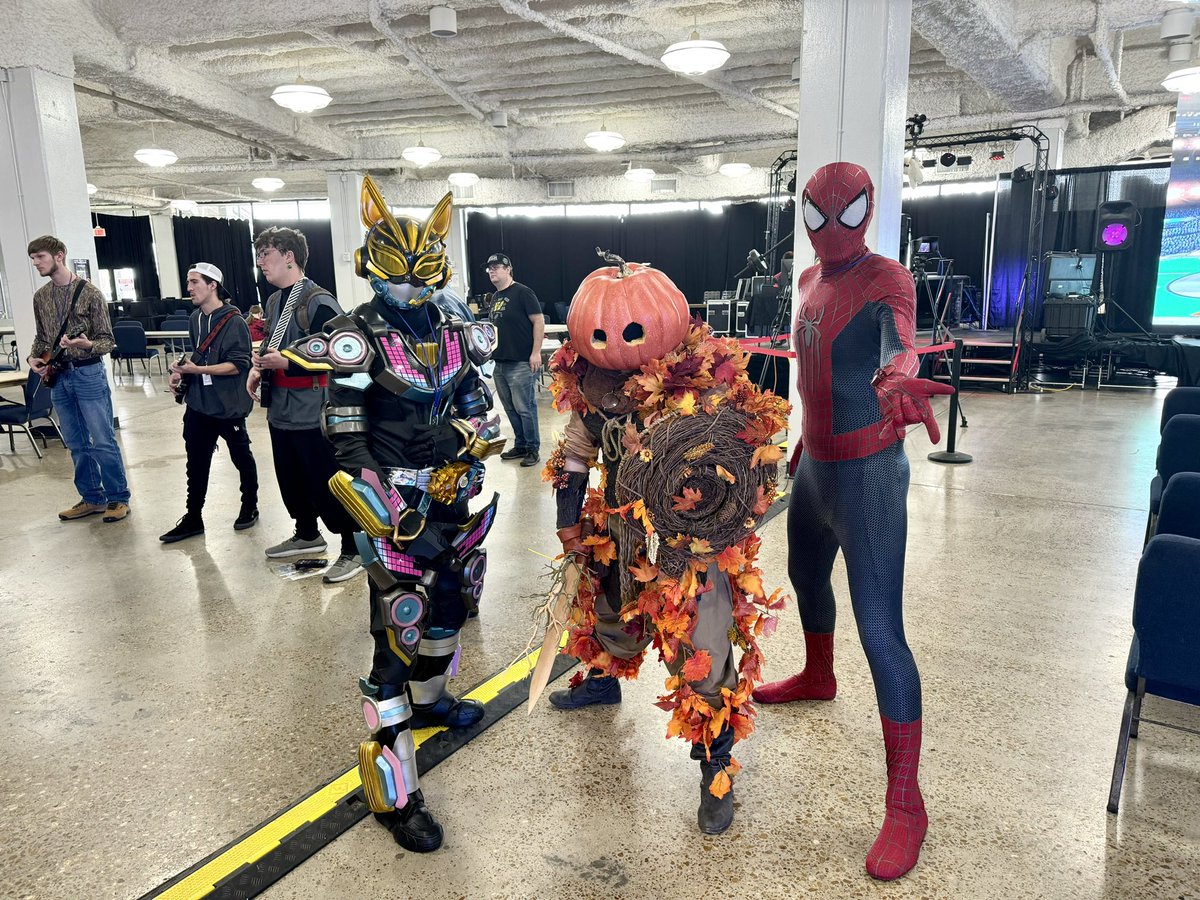 Soifz_cosplay's tweet photo. Na-go the “sparkling✨” princess of guitars 
Got to suit as nago for cyphacon2024. Great time😎

Tags: 
#kamenrider
#kamenridercosplay
#tokusatsu
#KamenRiderGeats 
#geats 
#tokusatsucosplay 
#cosplay
#cosplayphoto
#cosplayoftheweek
#cyphacon
#cyphacon2024 https://t.co/8L7eAE243c