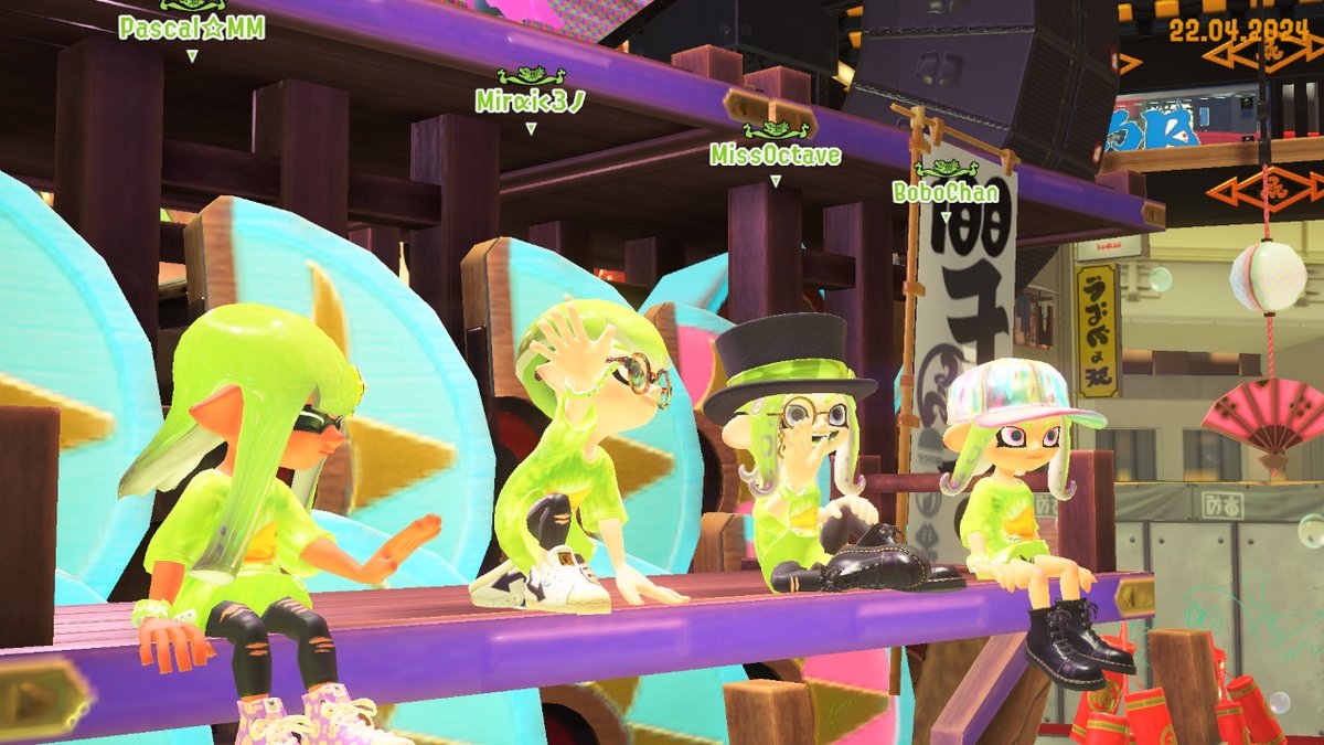 2501Nutella's tweet photo. WEEEE a few wins and pictures with @senaah25 @BoboChan_spl @Pascal_spl :3
#Splatoon3 #NintendoSwitch https://t.co/2JNQK0rpCM