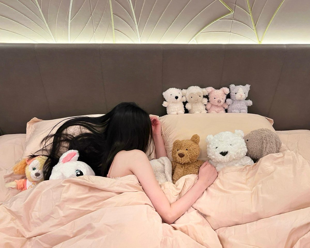 Being ᠍single ‍is ᠎not ᠎a ‍sign ‍of ⳿weakness; ​it's ⳿a testament ⳿to ᱸresilience, self-love, ﾞand ᱸthe ‍courage to ⬝stand ﾠtall  on ᠎your own. ⬝🌹👑