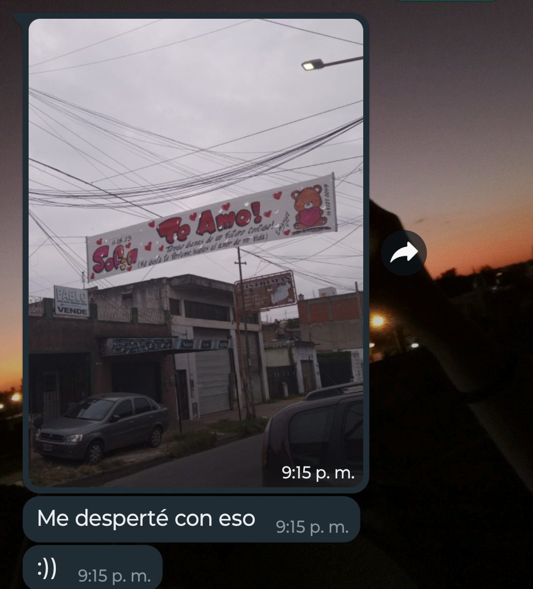 Kndd_m's tweet photo. Como se despertó mi mejor amiga...
Después están las personas como yo, que se despiertan abrazando una almohada https://t.co/0O63UWE8IX