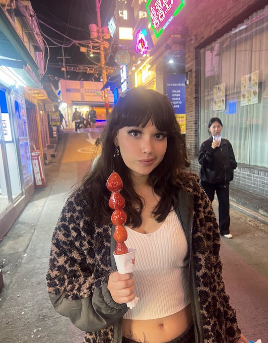 tanghulu https://t.co/otarhh19sV