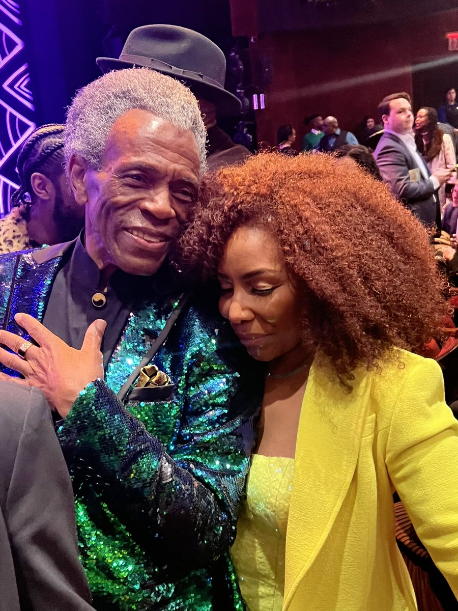 Me and MY WIZ 💚 Mr. Andre DeShields. Love him for Ever. 💛💚💛💚💛💚💛💚 POWER #thewiz #theoriginaldorothy #theoriginalwiz #yellowbrickroad #emeraldcity #friendship