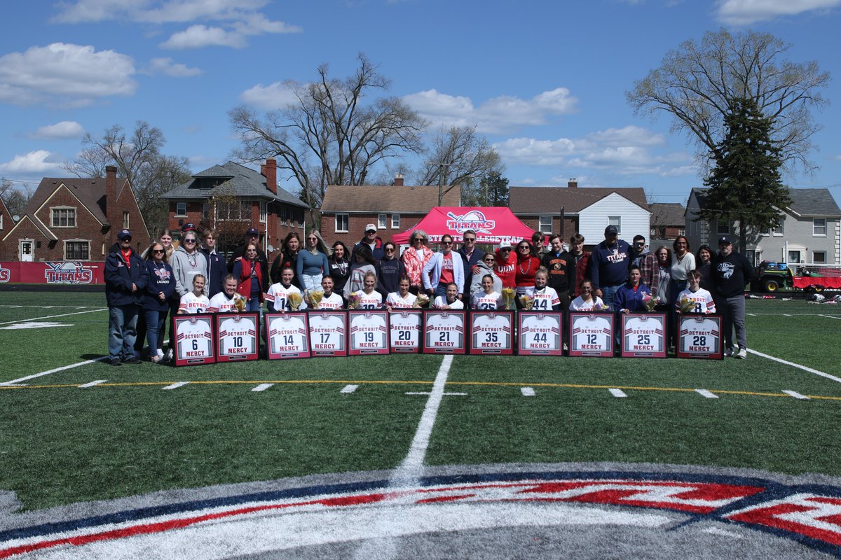 DetroitWLAX's tweet photo. Our seniors went out with a bang today! #DetroitsCollegeTeam ⚔️🥍

Check out the full SR Day 📸➡️ https://t.co/0USi706LSq https://t.co/9iVJZoUt01