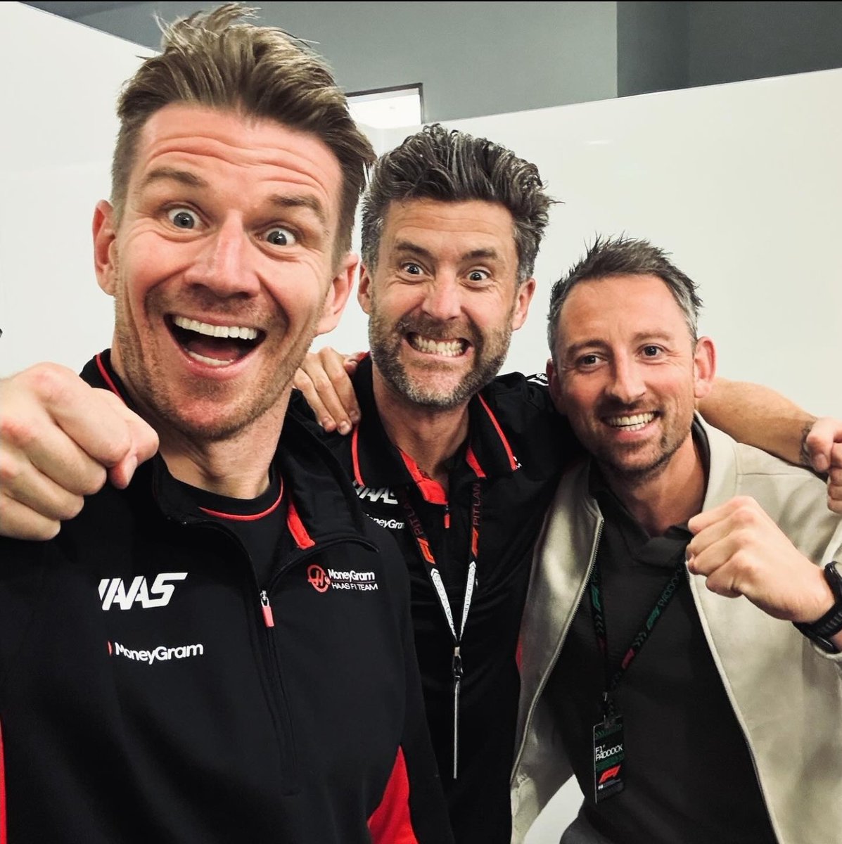 Não deu família, ficou pra próxima corrida 
Pelo menos pontuamos e ele ficou feliz como da pra ver ❤️🇺🇸🇩🇪