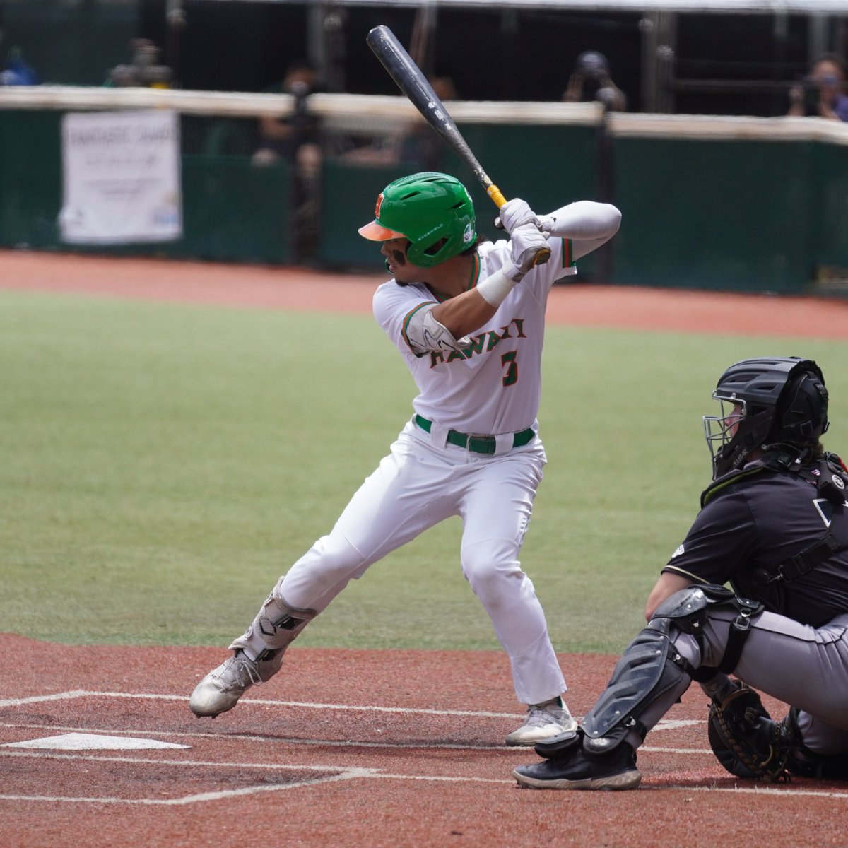 Wooooo!!! @jordandonahu3 ties this one up with a 2-out RBI knock in the fifth! #Gobows