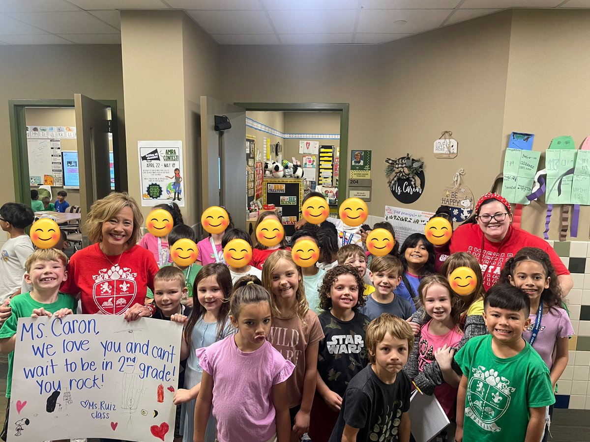 JadeARuiz's tweet photo. Last week, we didn’t have house meetings due to STAAR testing; however, my crew still wanted to use that time to spread kindness! 🩷 In groups, they chose a teacher to encourage &amp; decorated the posters! They chose 5 amazing teachers, 3 of which came from 2nd! @CimarronElem https://t.co/PrrhoC84sr