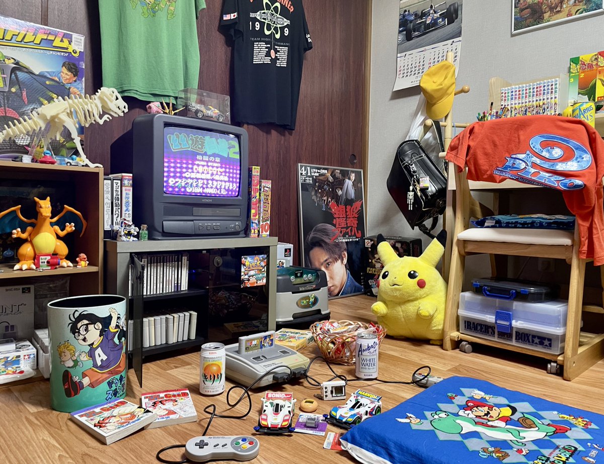 heisei_kojirase's tweet photo. 部屋に思い出と憧れを詰め込みました https://t.co/TZNcR51bJE