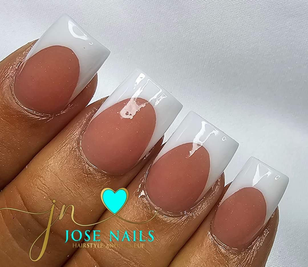 #cover #blanco de #tones Miguel Angel Lara 
#josenailshairstyleandmakeup 
#nailsalon #nailtechnique #nailsboricua #nailsfashionnails #naileducation #nailstyle