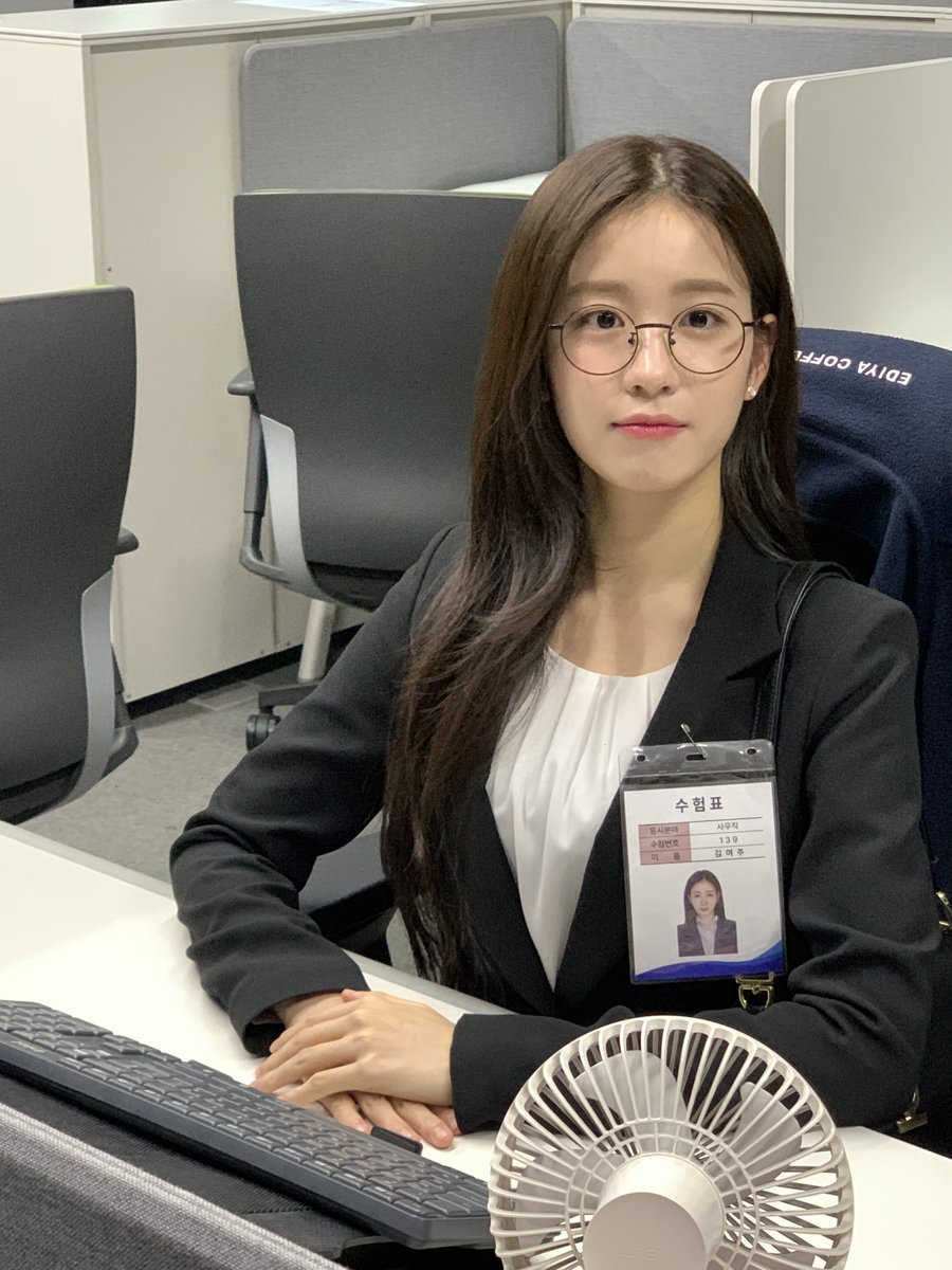 koktv_official's tweet photo. 월욘팅💕

#카페인로맨스 #웹드라마 #우연 #우아 https://t.co/molJqky8Ts