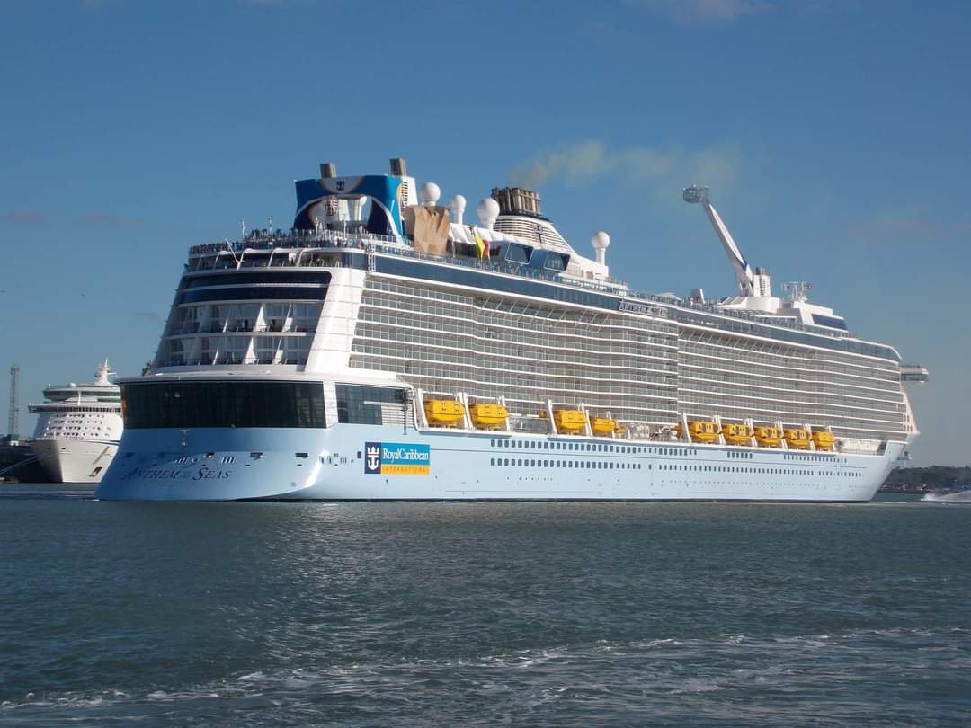 nauticallyspeak's tweet photo. #OnThisDay - 22nd April 2015 @RoyalCaribbean #AnthemoftheSeas departed Southampton on her maiden voyage in glorious April sunshine. 
👑⚓🚢📸☀️

#rci #royalcaribbean #quantumclass #maidenvoyage #southampton #cruiseship #nauticallyspeaking https://t.co/nslY5H0J3E