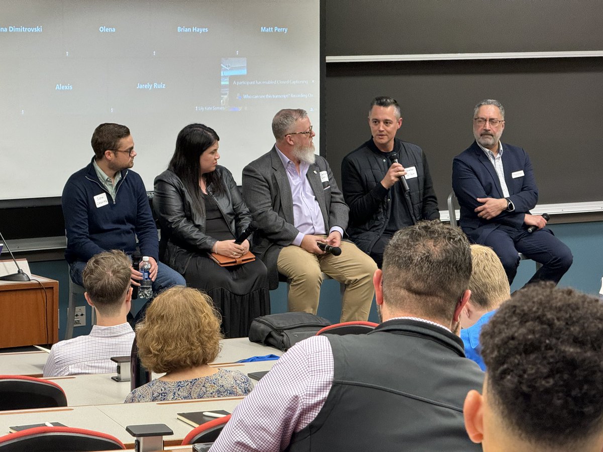 ChicagoIMA's tweet photo. Amazing discussion about Artificial Intelligence with our panel this week #moretoCIMA @EverydayAI_ @OpenX #ai https://t.co/1oUGOdOg8f