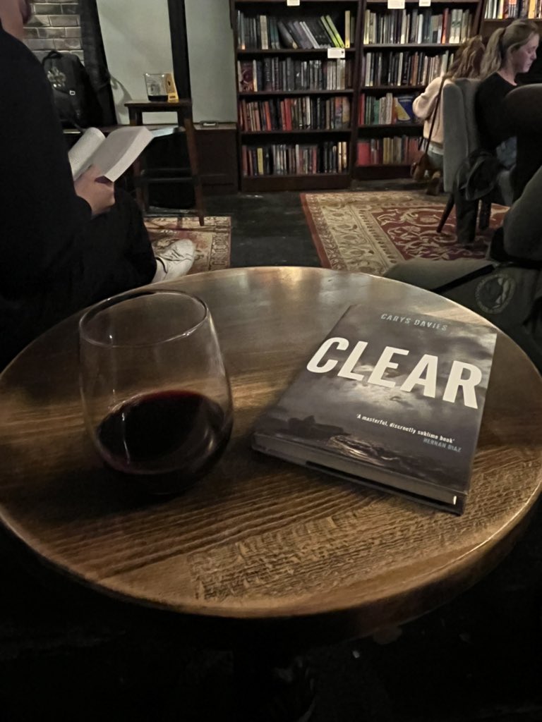 elsieeagle's tweet photo. NYC, books, wine and a beautiful acoustic night! Thank you @bookclubbar https://t.co/gGtpkFNlt7