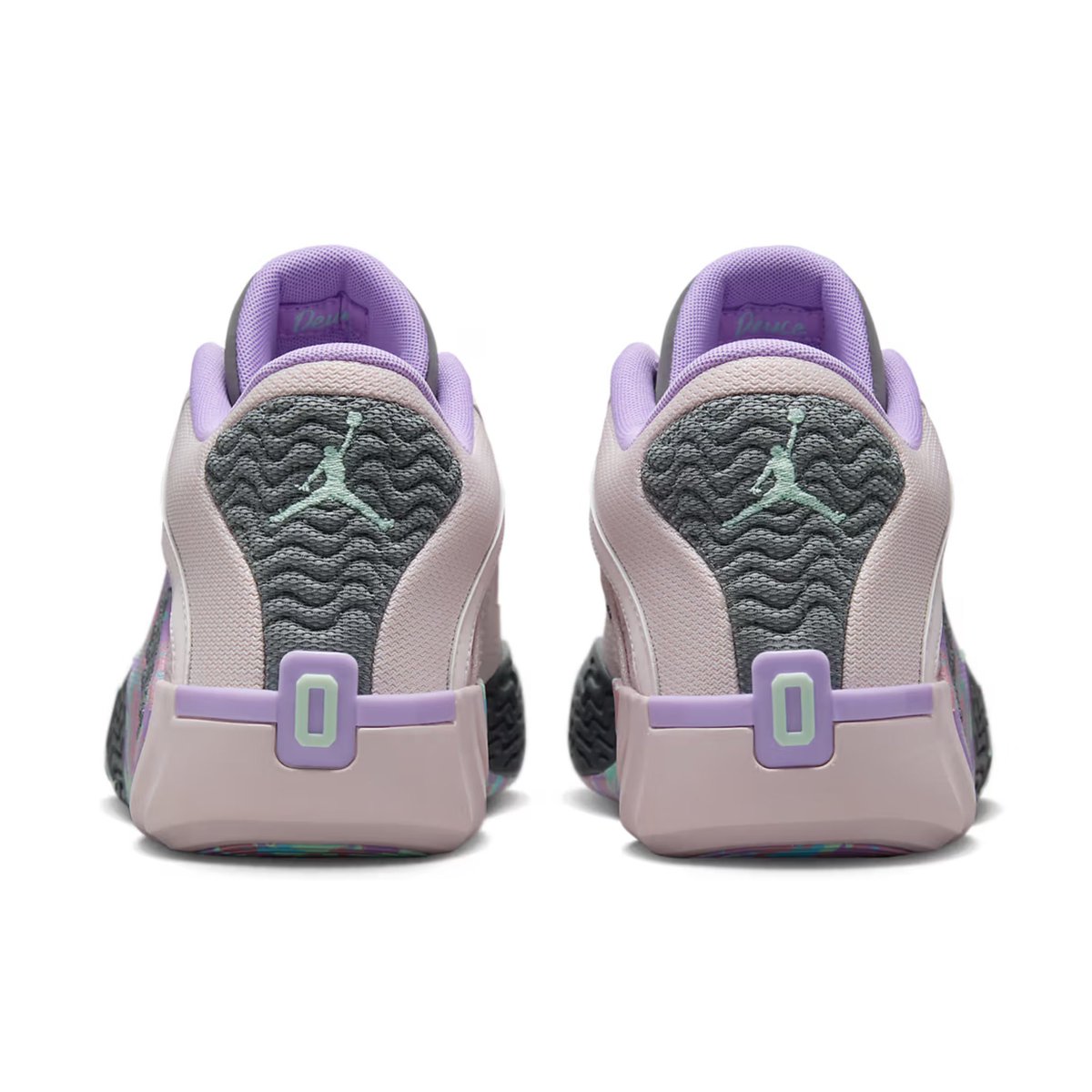 Jordan Tatum 2 'Easter'

Availability: May 9th, 2024
Retail Price: $125 USD
#JordanBrand #Nike #JaysonTatum #Shoes #Sneakers